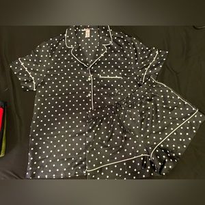 Victoria secret silky pajama set size small